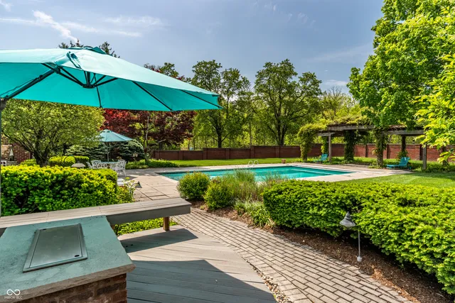 $2,599,000 | 290 Breakwater Drive, Fishers, IN 46037