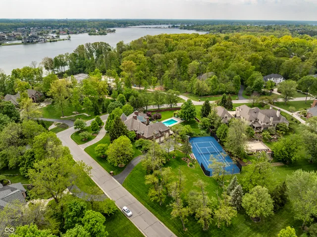 $2,599,000 | 290 Breakwater Drive, Fishers, IN 46037