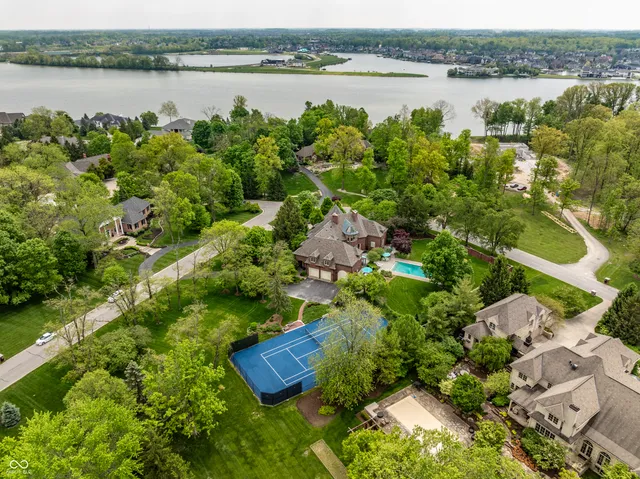 $2,599,000 | 290 Breakwater Drive, Fishers, IN 46037