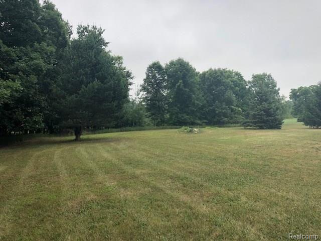 5731 Preston Road Howell, MI 48855 - Photo 10 of 40 IMG_3927.jpg