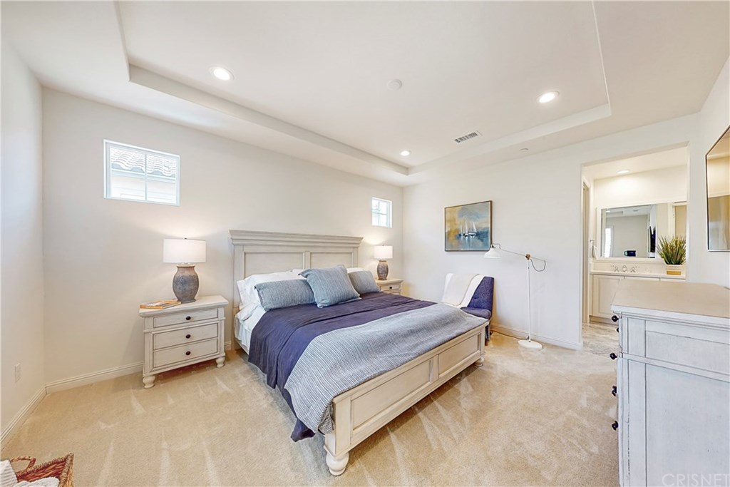 20706 Beech Circle Porter Ranch, CA 91326 - Photo 17 of 55 Gallery Image 17