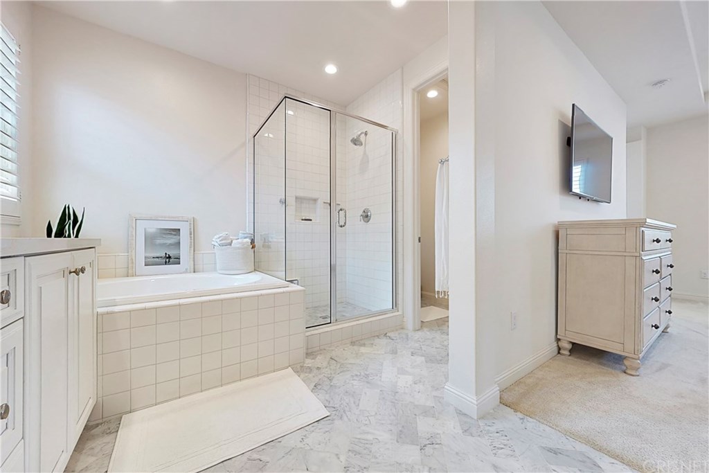 20706 Beech Circle Porter Ranch, CA 91326 - Photo 20 of 55 Gallery Image 20