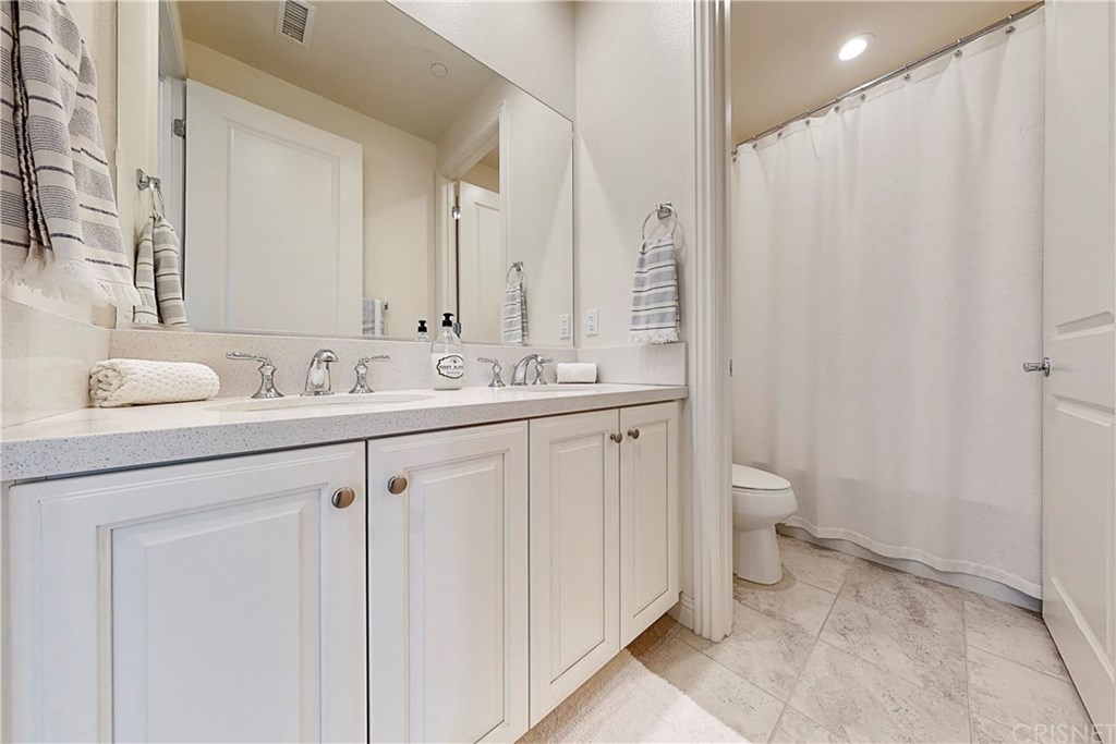 20706 Beech Circle Porter Ranch, CA 91326 - Photo 27 of 55 Gallery Image 27