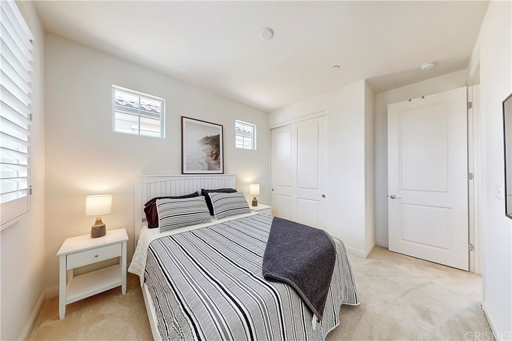 20706 Beech Circle Porter Ranch, CA 91326 - Photo 29 of 55 Gallery Image 29
