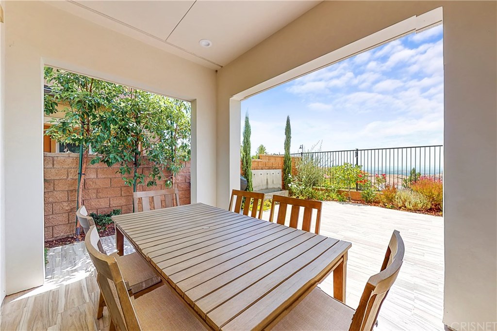20706 Beech Circle Porter Ranch, CA 91326 - Photo 40 of 55 Gallery Image 40