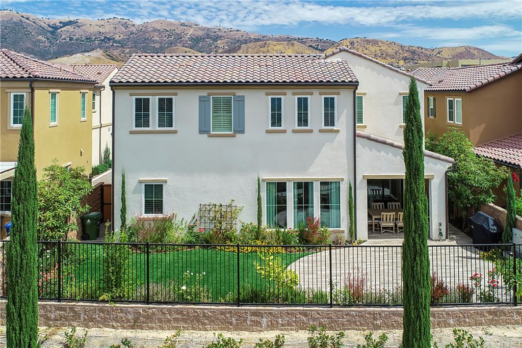 20706 Beech Circle Porter Ranch, CA 91326 - Photo 42 of 55 Gallery Image 42