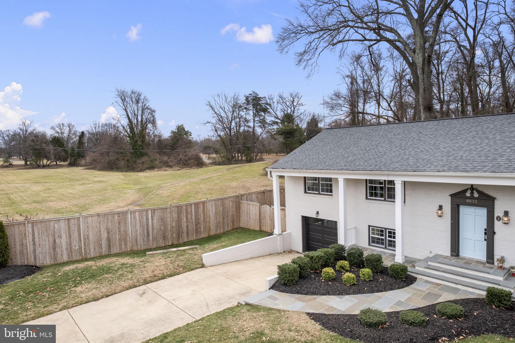 8832 Fort Hunt Road Alexandria, VA 22308 - Photo 2 of 47 Gallery Image 2