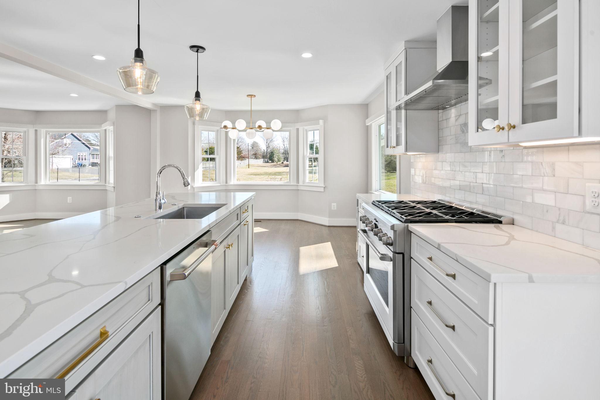 8832 Fort Hunt Road Alexandria, VA 22308 - Photo 9 of 47 Gallery Image 9
