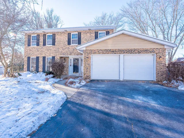 $649,900 | 839 Mt Vernon Court, Naperville, IL 60563