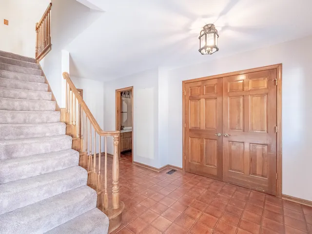 $649,900 | 839 Mt Vernon Court, Naperville, IL 60563