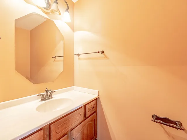 $649,900 | 839 Mt Vernon Court, Naperville, IL 60563