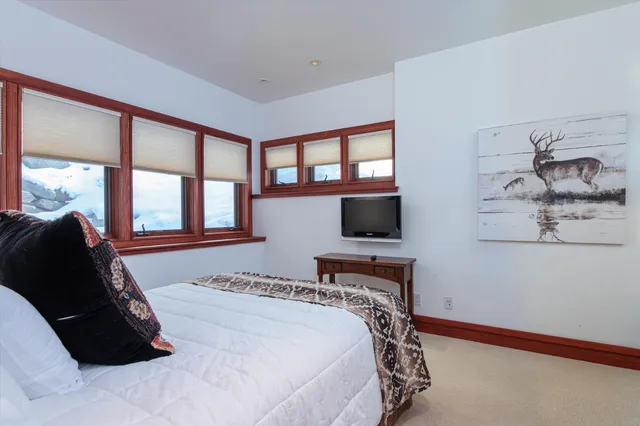 $2,950,000 | 51 East Ash Road, Plymouth, VT 05056