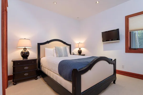 $2,750,000 | 51 East Ash Road, Plymouth, VT 05056