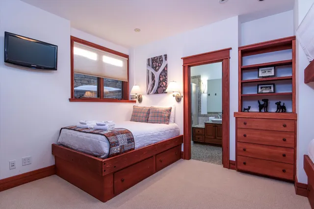 $2,950,000 | 51 East Ash Road, Plymouth, VT 05056