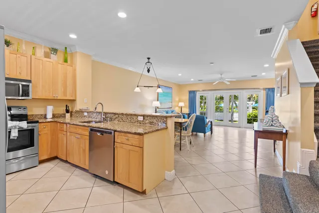 $929,000 | 2600 Overseas Highway, Unit 22, Marathon, FL 33050