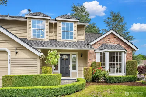 $1,415,000 | 24544 Southeast 43rd Place, Sammamish, WA 98029