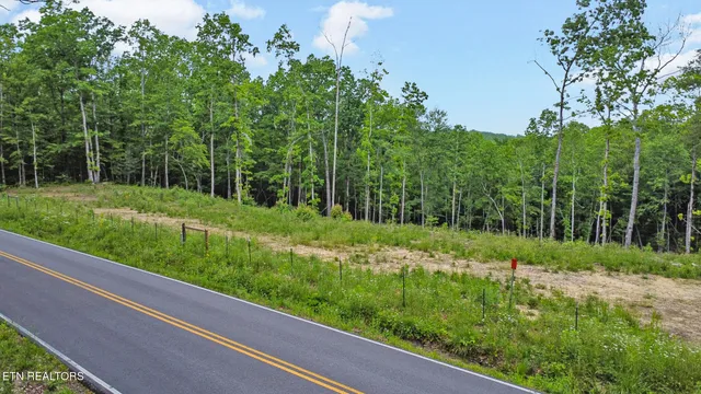 $325,000 | 15.18-ac Mt Helen Road, Allardt, TN 38504