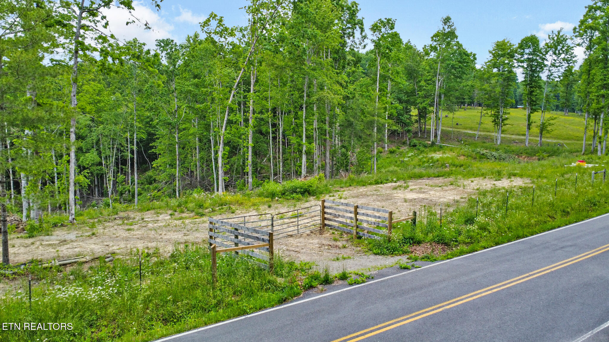 15.18-ac Mt Helen Road Allardt, TN 38504 - Photo 18 of 20 dji_0548-dji_0550