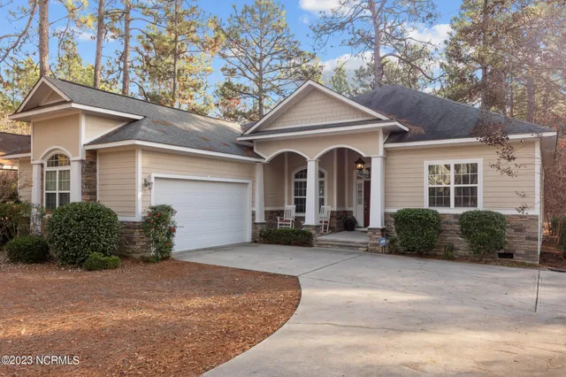 $495,000 | 170 Lake Hills Road, Pinehurst, NC 28374