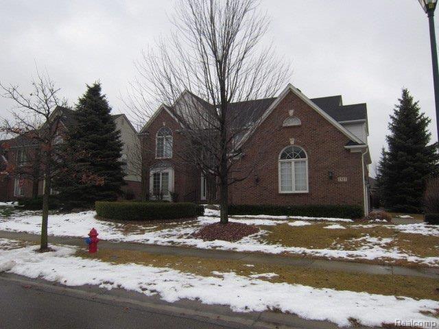 1317 Welland Drive Rochester, MI 48306 - Photo 1 of 7 IMG_5183.JPG