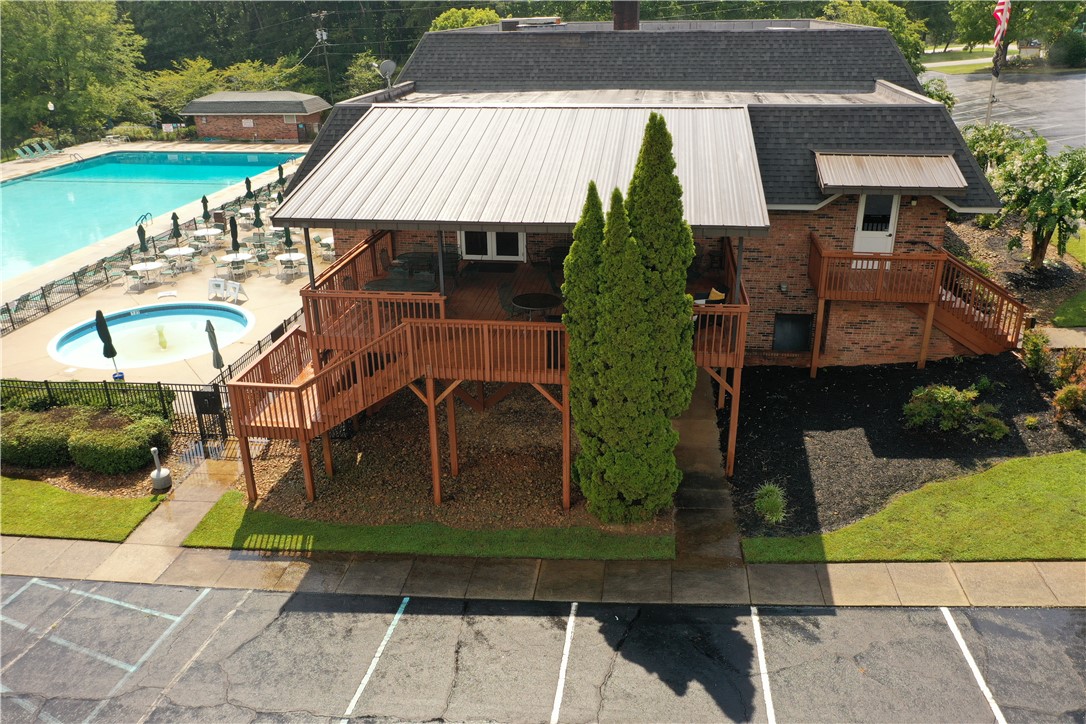 129 Middleton Drive Westminster, SC 29693 - Photo 8 of 12 This property features a refreshing pool area, perfect for relaxation and outdoor enjoyment.