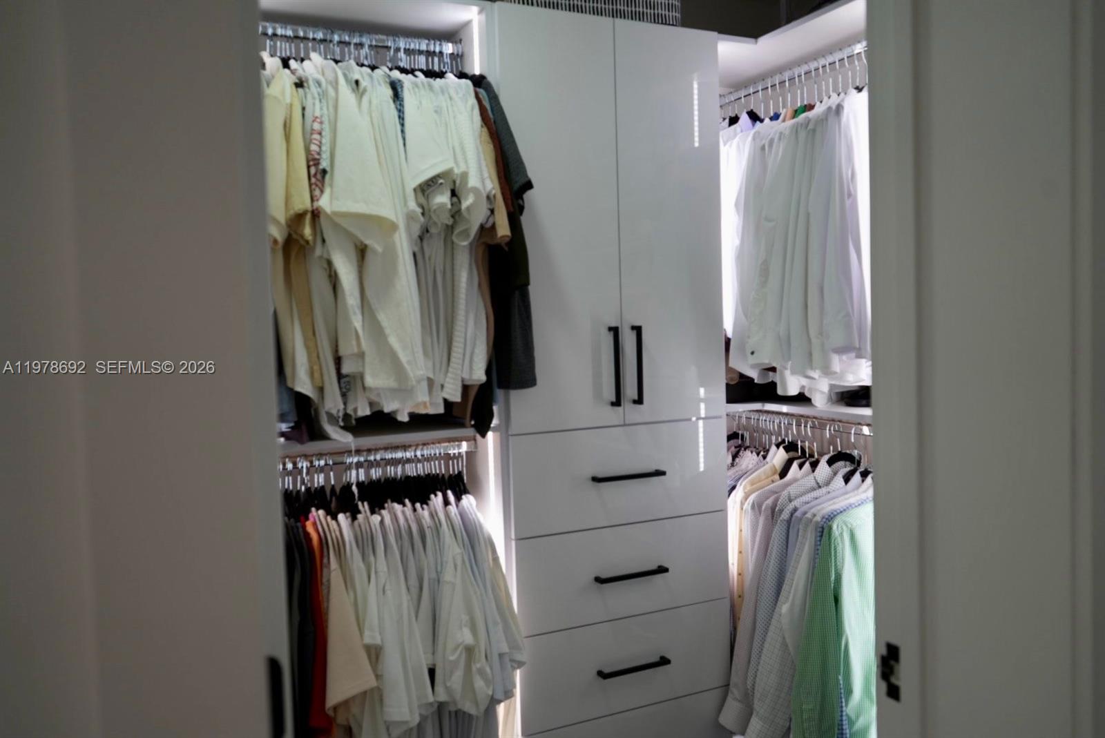 9351 Southwest 88th Terrace Miami, FL 33176 - Photo 59 of 73 a view of walk in closet