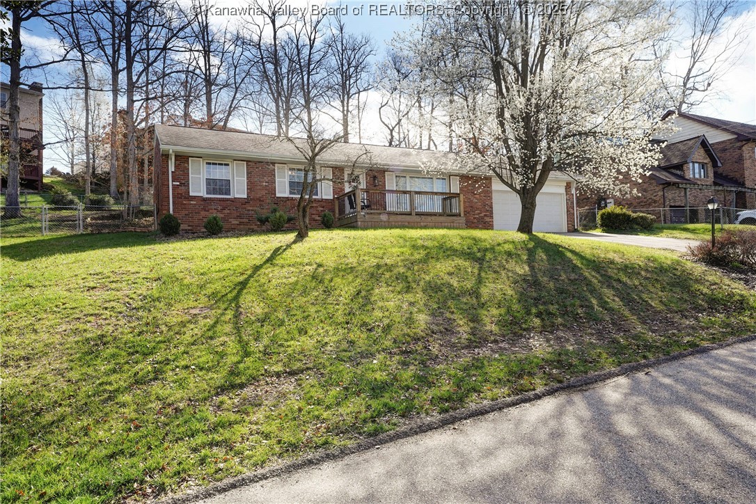 1571 Nottingham Road Charleston, WV 25314 - Photo 2 of 29 Gallery Image 2