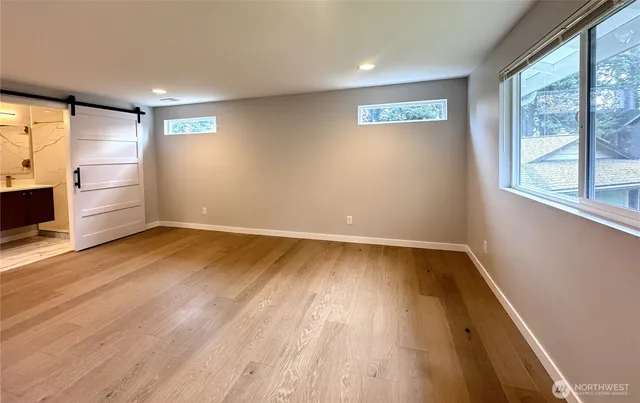 $4,300 | 316 Northeast 191st Street, Shoreline, WA 98155