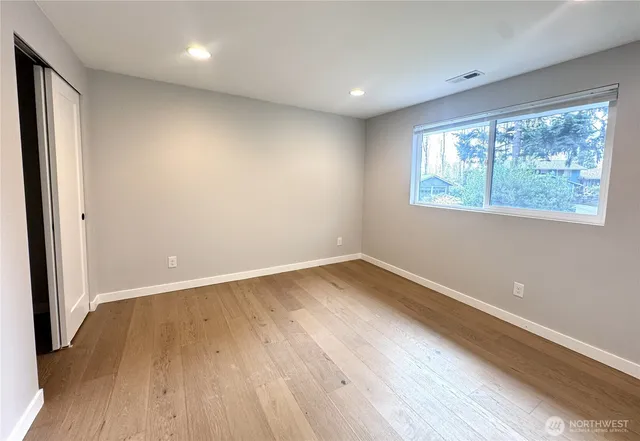 $4,300 | 316 Northeast 191st Street, Shoreline, WA 98155