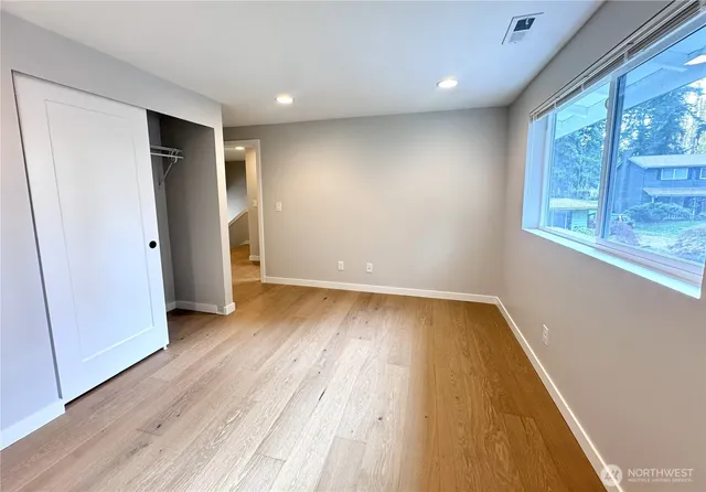 $4,300 | 316 Northeast 191st Street, Shoreline, WA 98155