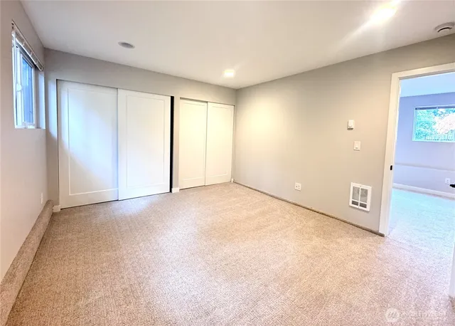 $4,300 | 316 Northeast 191st Street, Shoreline, WA 98155