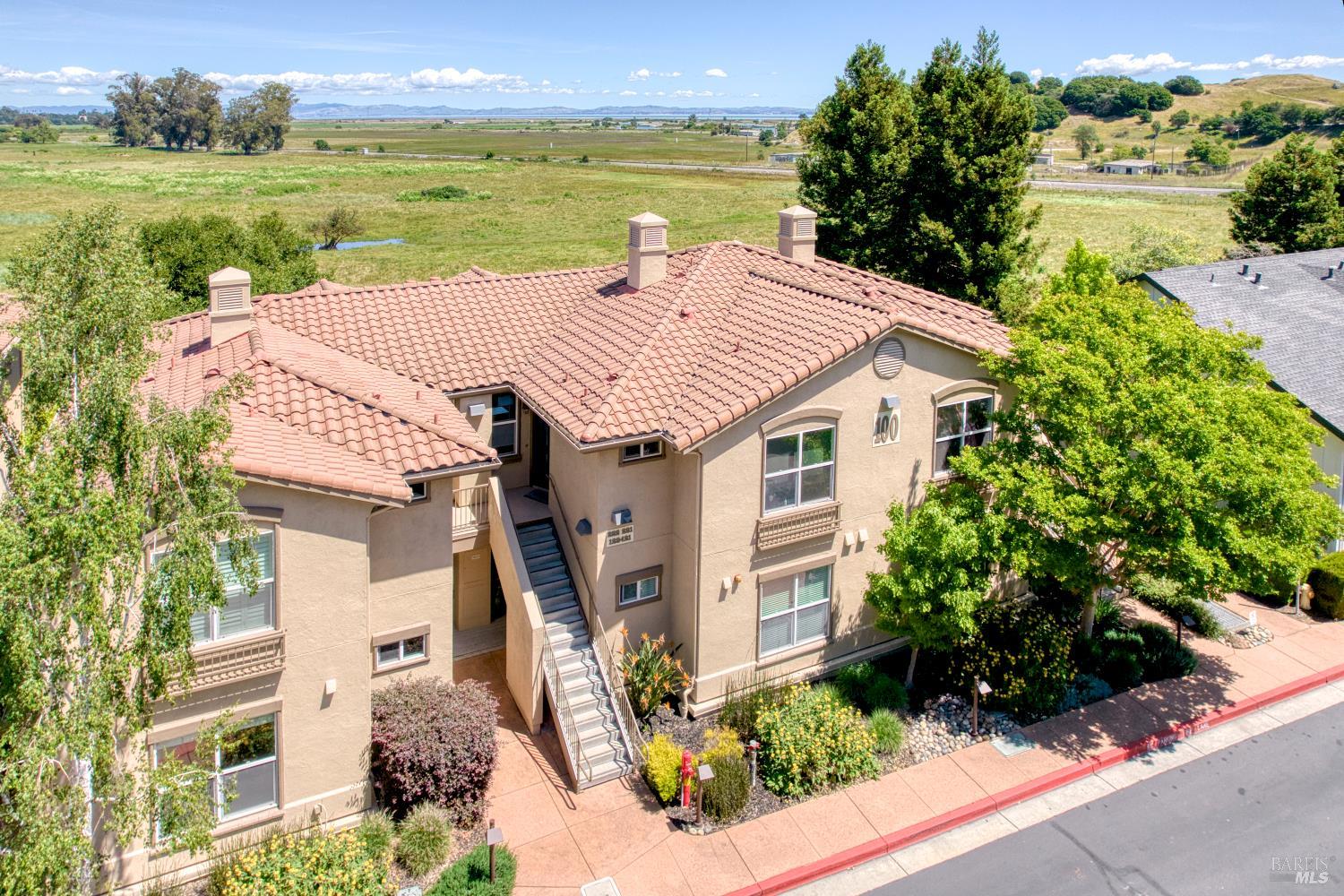 100 North Avenue, Unit 120 San Rafael, CA 94903 - Photo 2 of 27