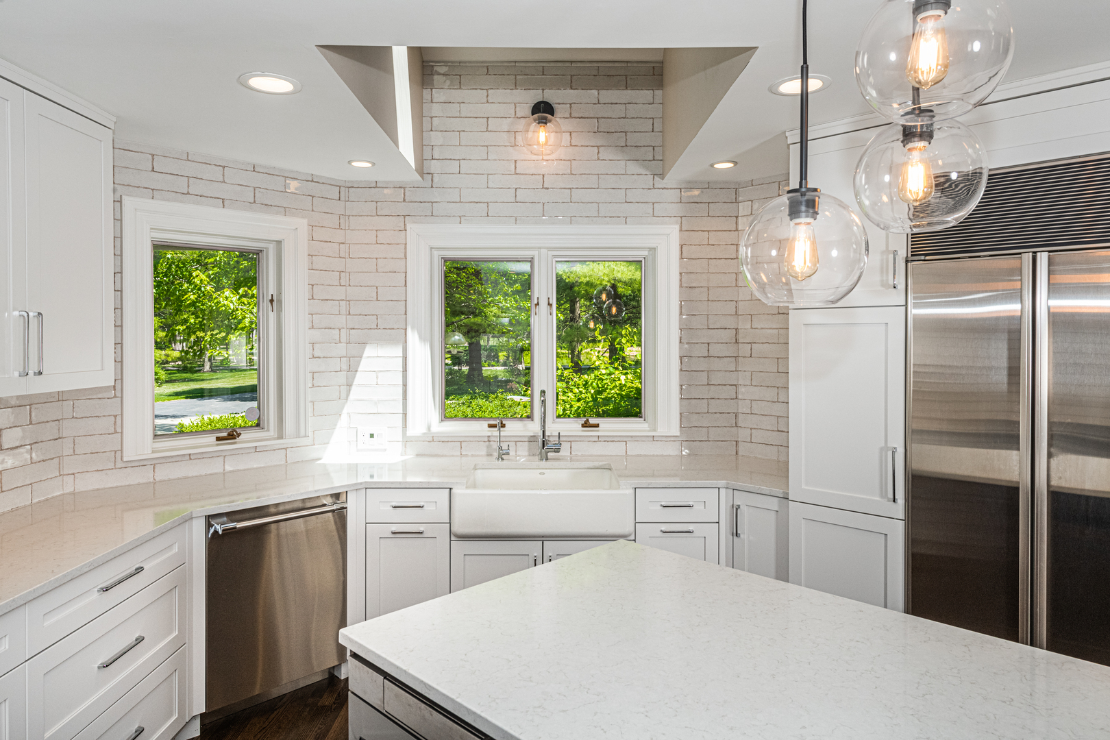 27149 West Cuba Road Barrington, IL 60010 - Photo 17 of 68 a kitchen with a refrigerator a sink and a stove
