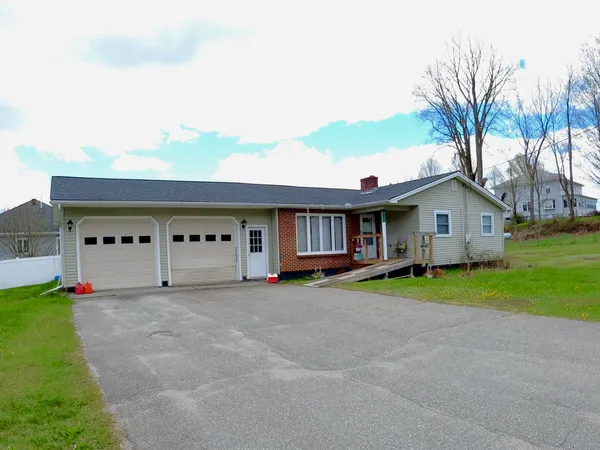 $245,000 | 413 Elm Street, Derby, VT 05830