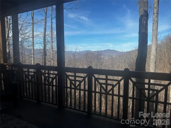 $1,900 | 300 Creekside Way, Unit B101, Burnsville, NC 28714