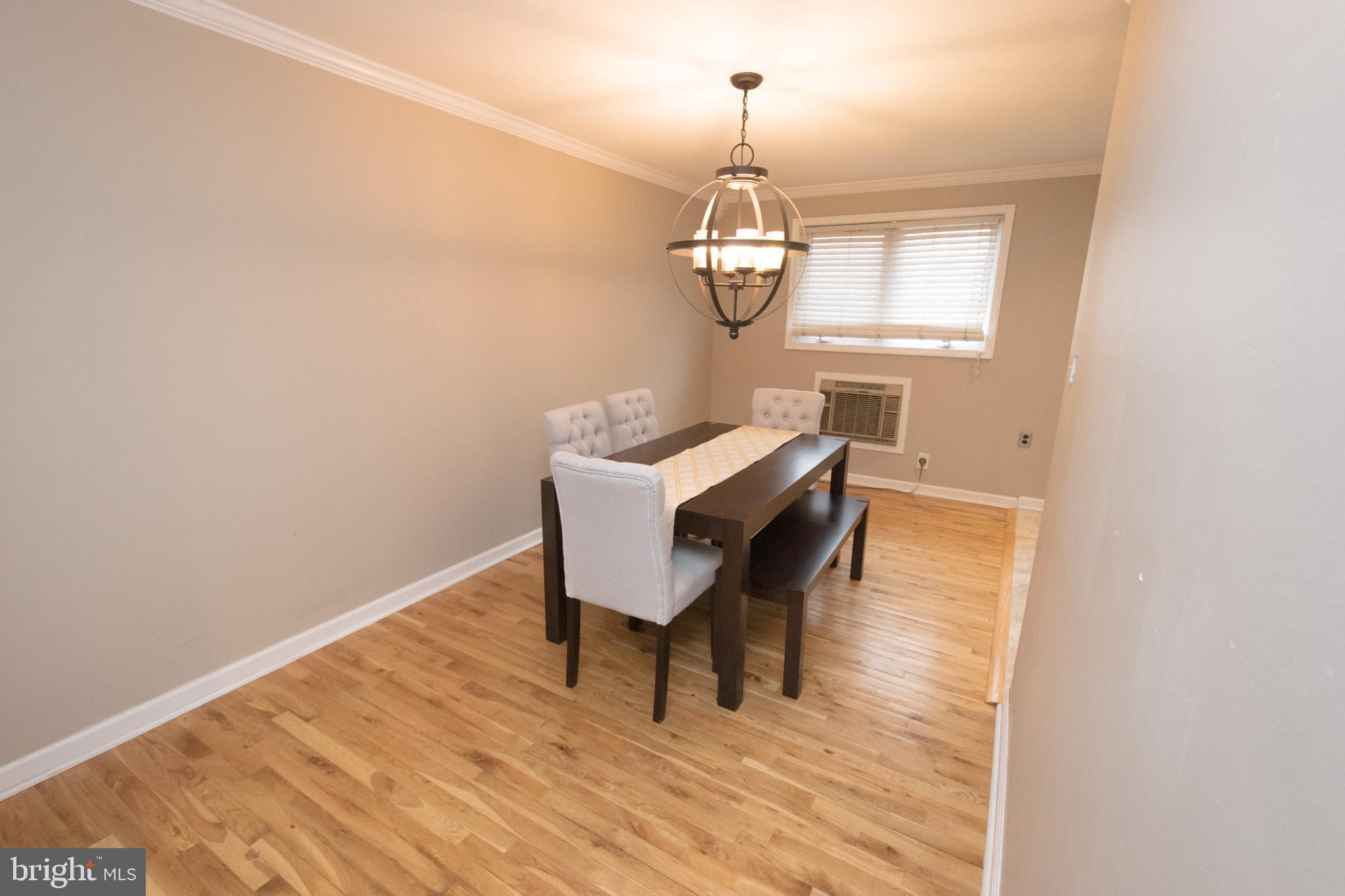 2056 Kent Road Folcroft, PA 19032 - Photo 8 of 33 Dining room