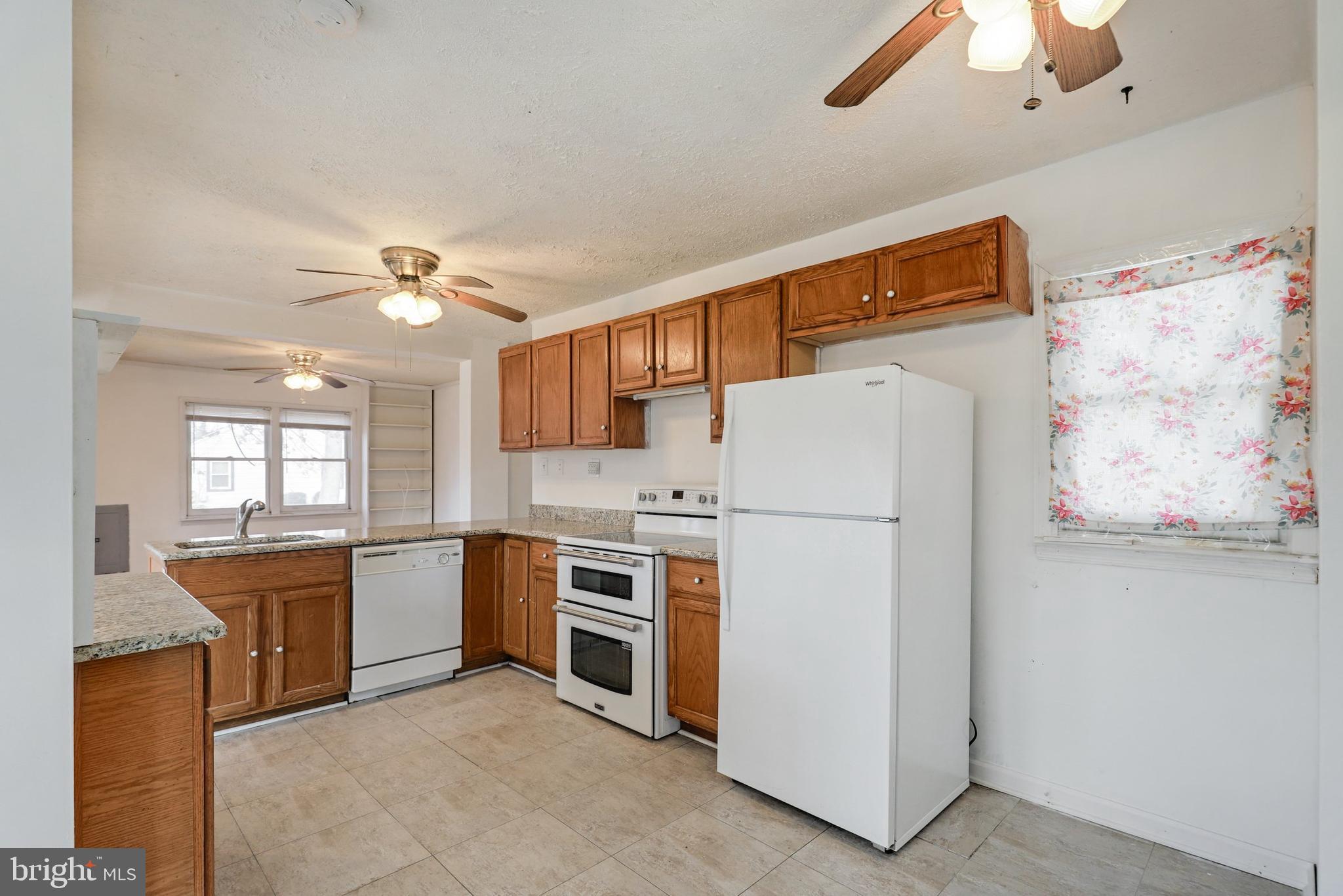 9104 Simpson Lane Clinton, MD 20735 - Photo 12 of 34 Gallery Image 12