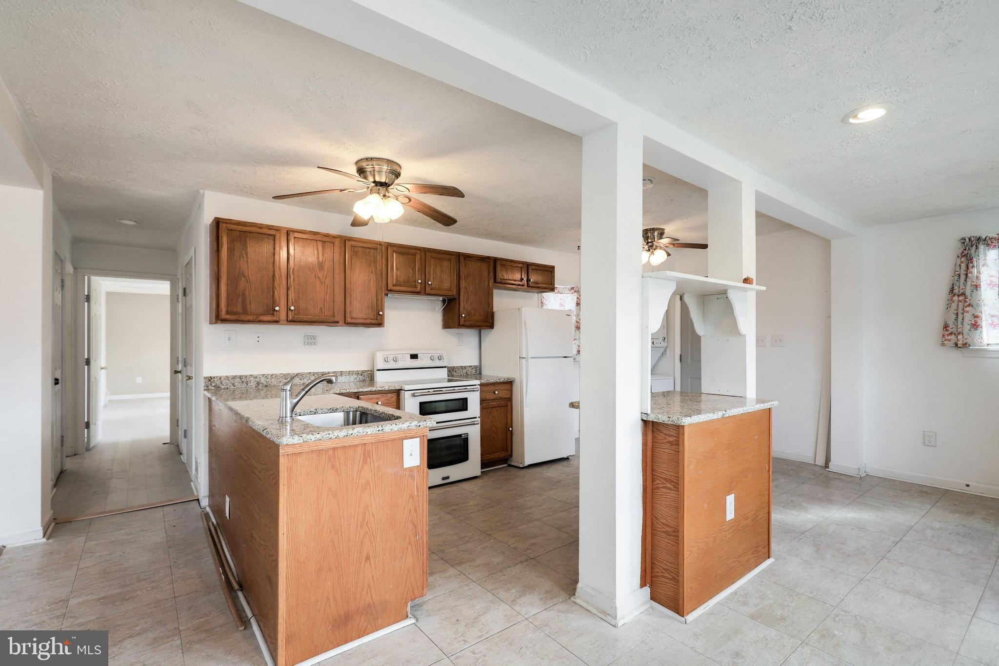 9104 Simpson Lane Clinton, MD 20735 - Photo 4 of 34 Gallery Image 4