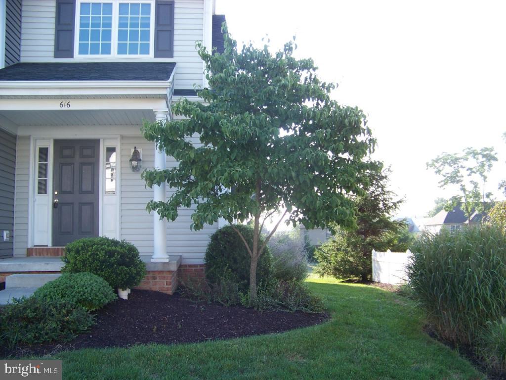 616 Chatham Way Lititz, PA 17543 - Photo 2 of 35 Gallery Image 2