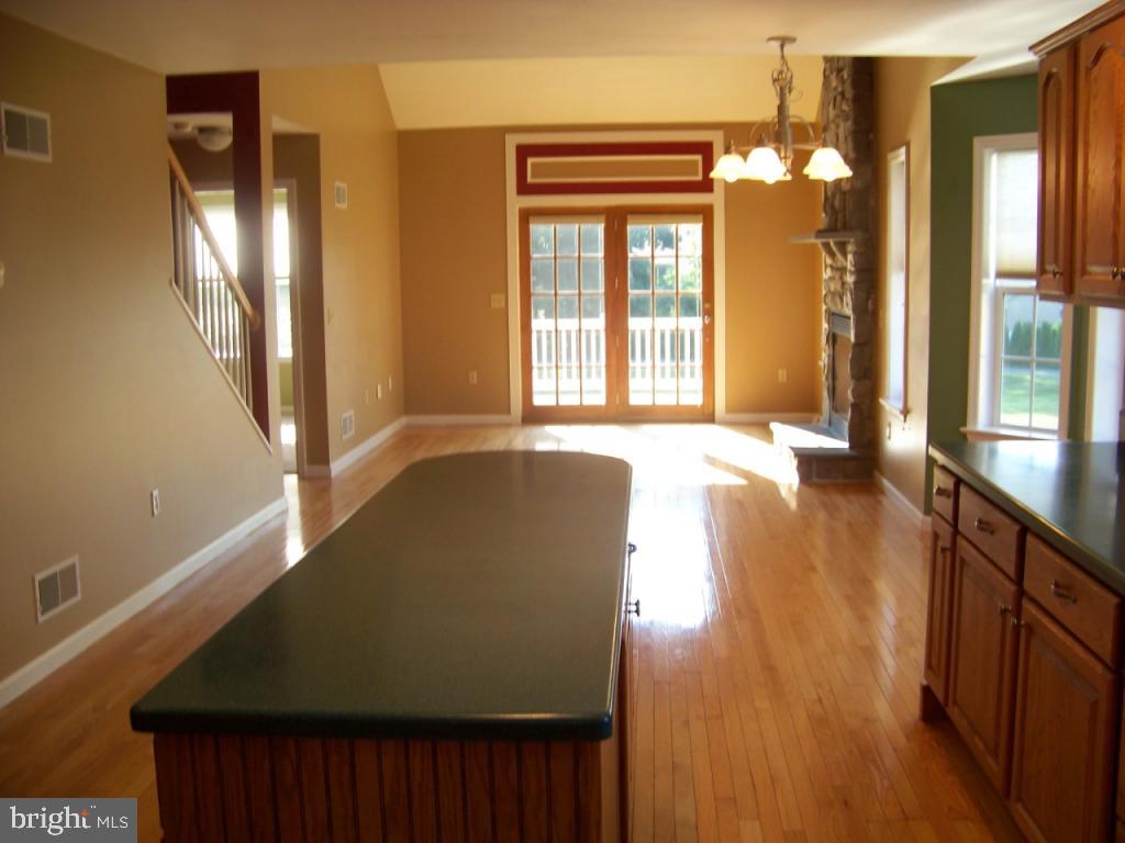 616 Chatham Way Lititz, PA 17543 - Photo 8 of 35 Gallery Image 8
