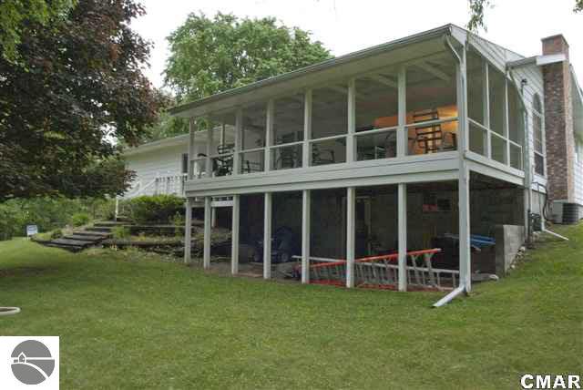 5657 Riverside Beach Drive Weidman, MI 48893 - Photo 7 of 25 1772737-6.JPG