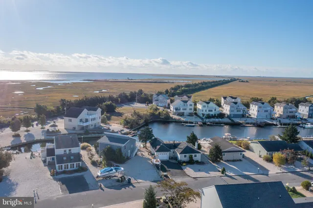 $665,000 | 5 Hunter Drive, Tuckerton, NJ 08087