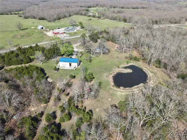 $400,000 | 19219 Highway 133, Dixon, MO 65459