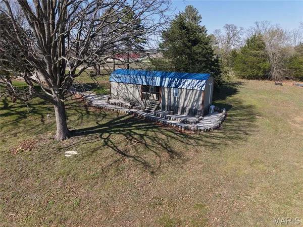 $400,000 | 19219 Highway 133, Dixon, MO 65459