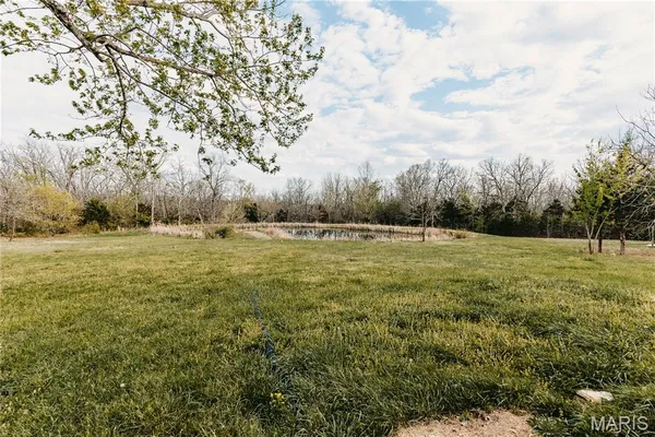 $400,000 | 19219 Highway 133, Dixon, MO 65459