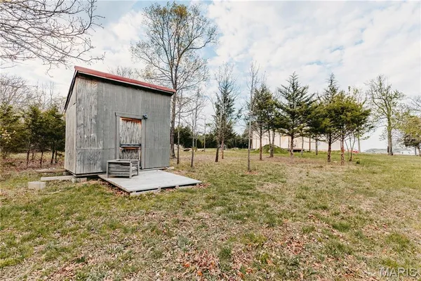 $400,000 | 19219 Highway 133, Dixon, MO 65459