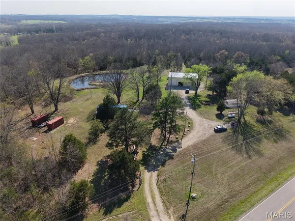 $400,000 | 19219 Highway 133, Dixon, MO 65459