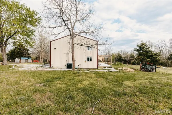 $400,000 | 19219 Highway 133, Dixon, MO 65459