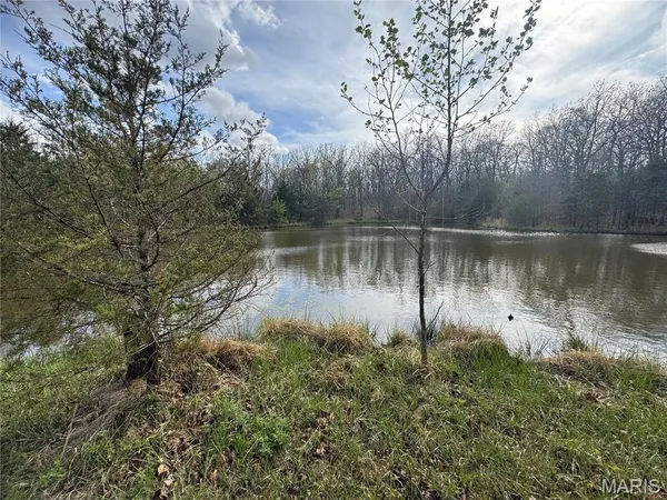$400,000 | 19219 Highway 133, Dixon, MO 65459