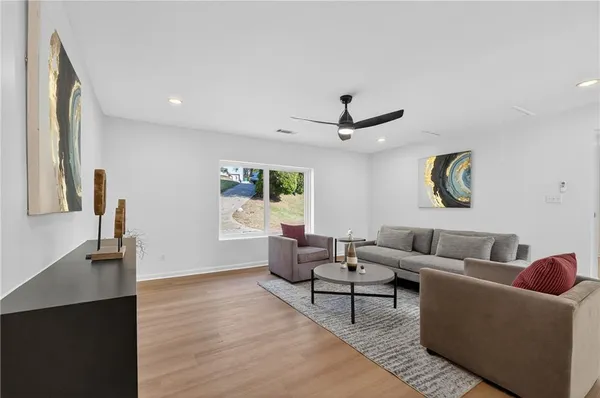 $2,900 | 2967 Flat Shoals Road, Decatur, GA 30034